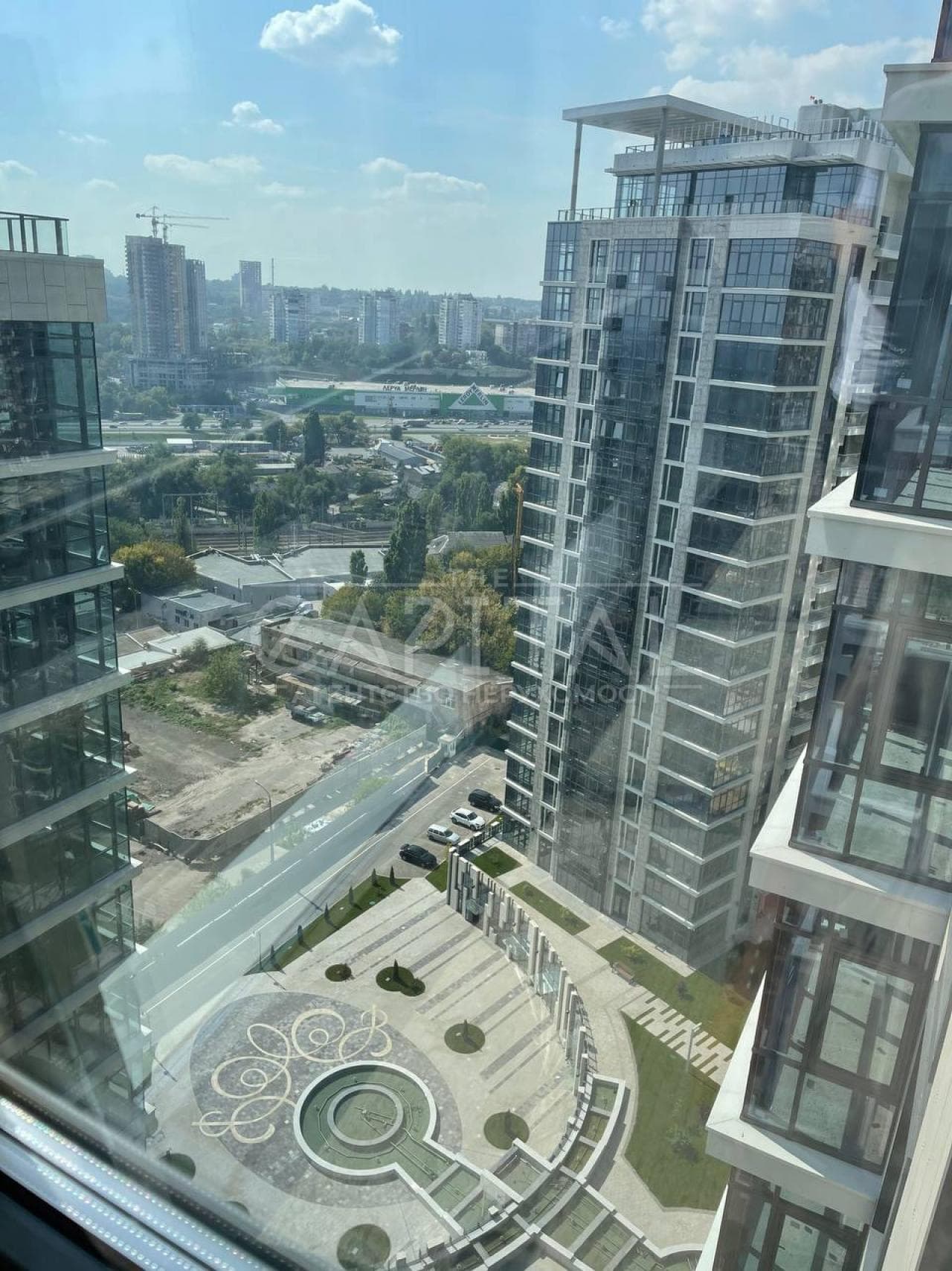 Продаж 4 кімн. квартира, Андрія Верхогляда, ID: 315910676