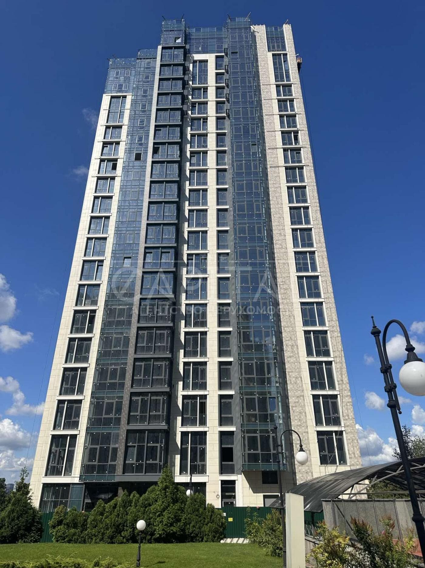 Продаж 3 кімн. квартира, Андрія Верхогляда, ID: 315917348868