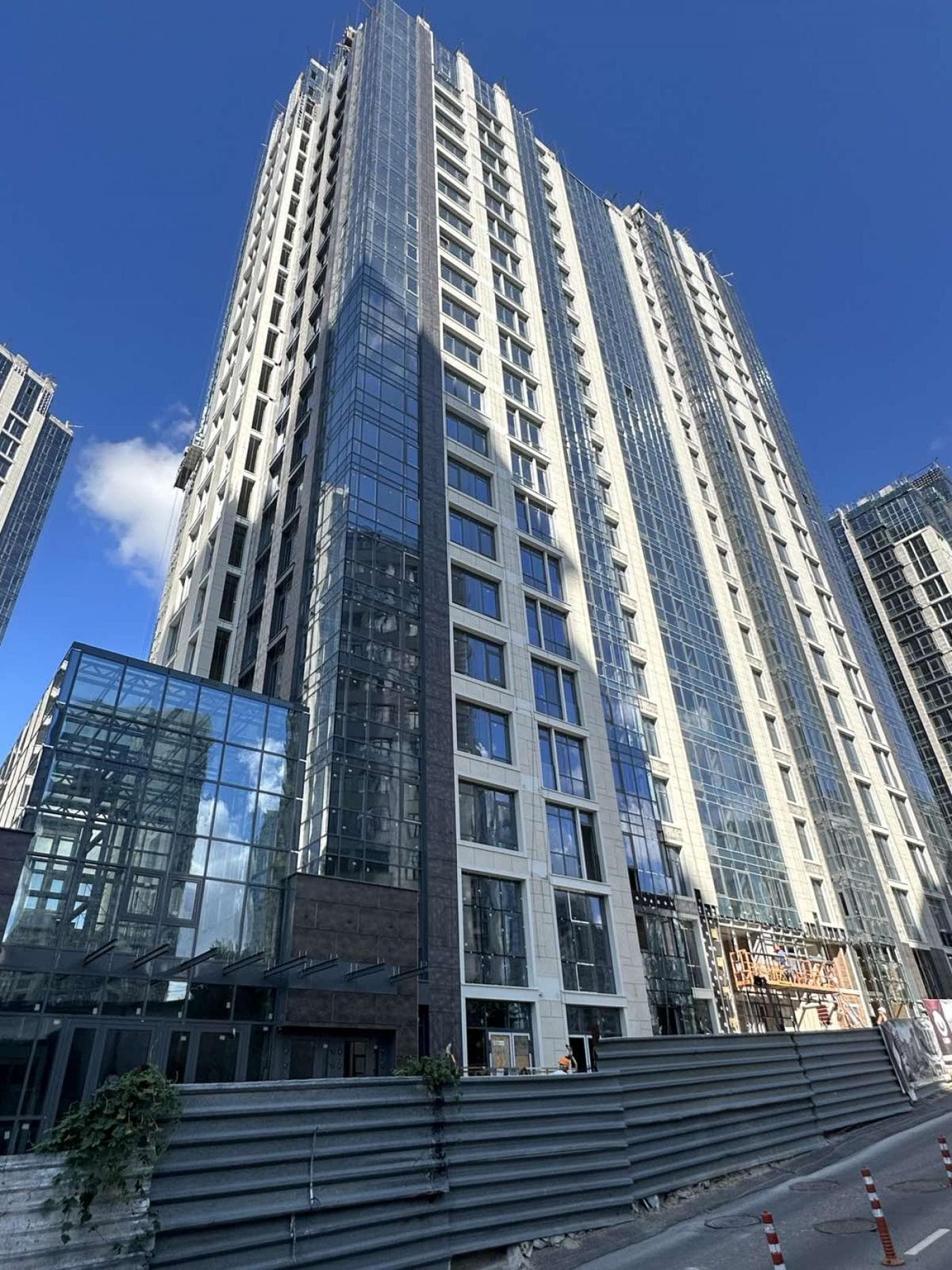 Продаж 3 кімн. квартира, Андрія Верхогляда, ID: A13899